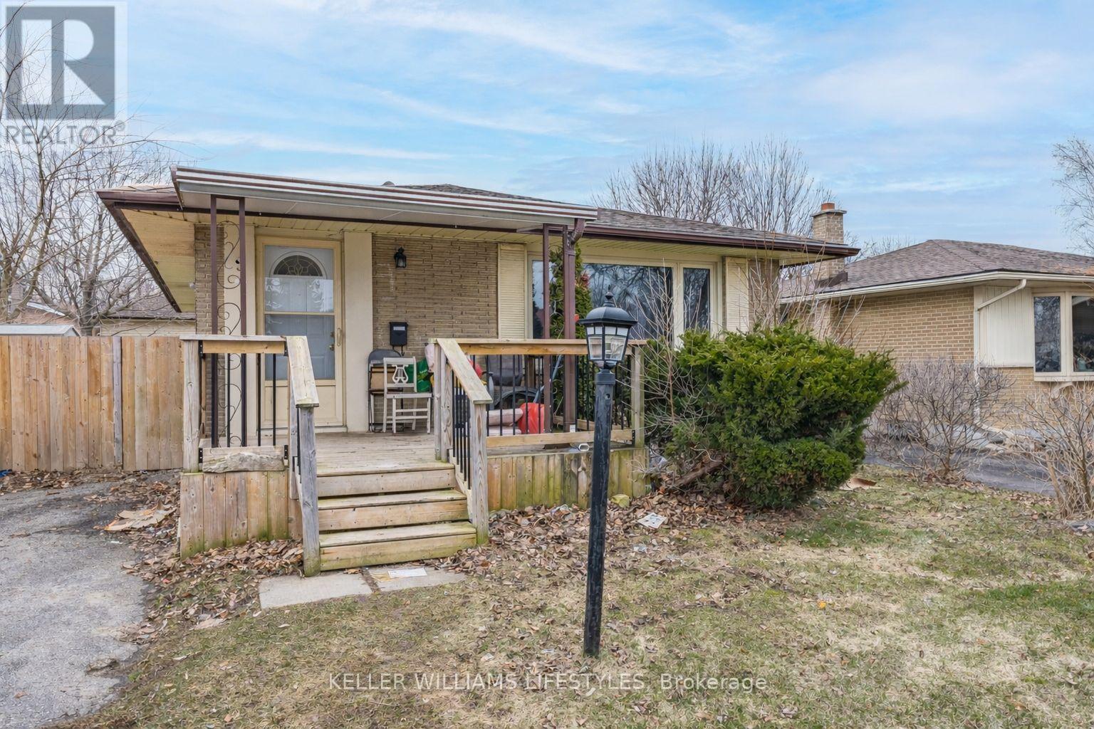 9 Buchan Road, London East, Ontario  N5V 1K9 - Photo 1 - X12975924