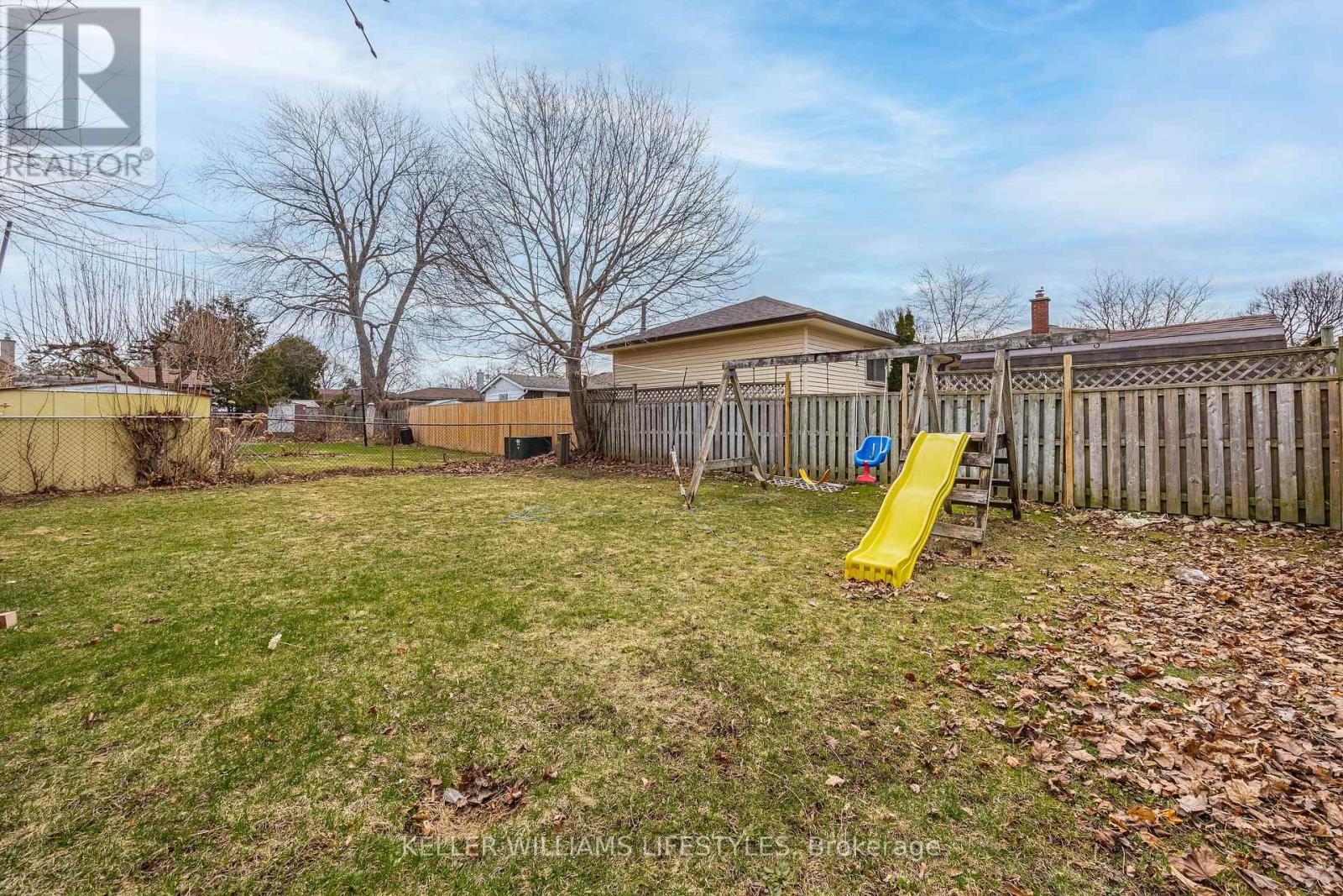 9 Buchan Road, London East, Ontario  N5V 1K9 - Photo 6 - X12975924