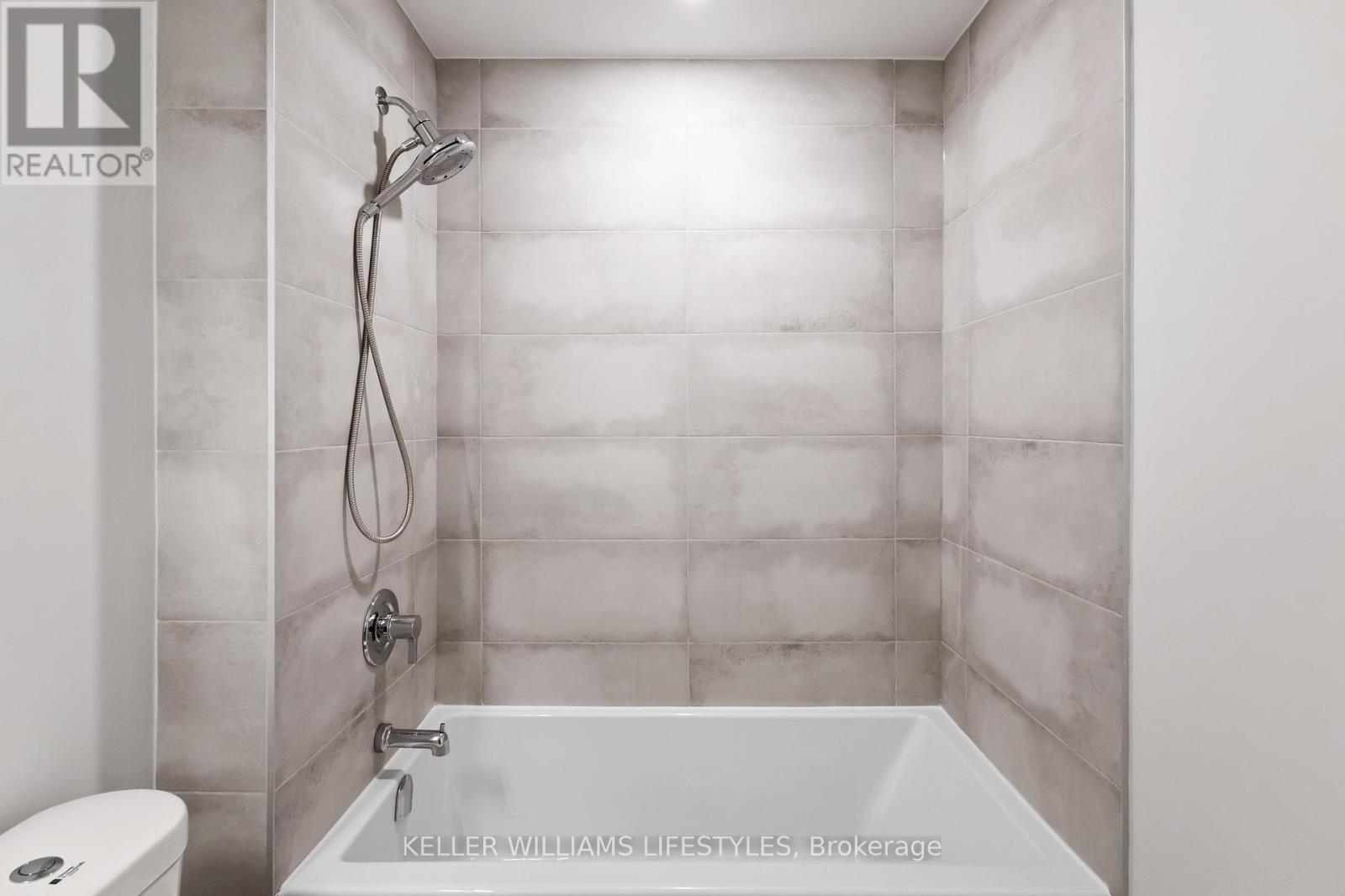 B117 - 2082 Lumen Drive, London South, Ontario  N6K 0L3 - Photo 31 - X12975944