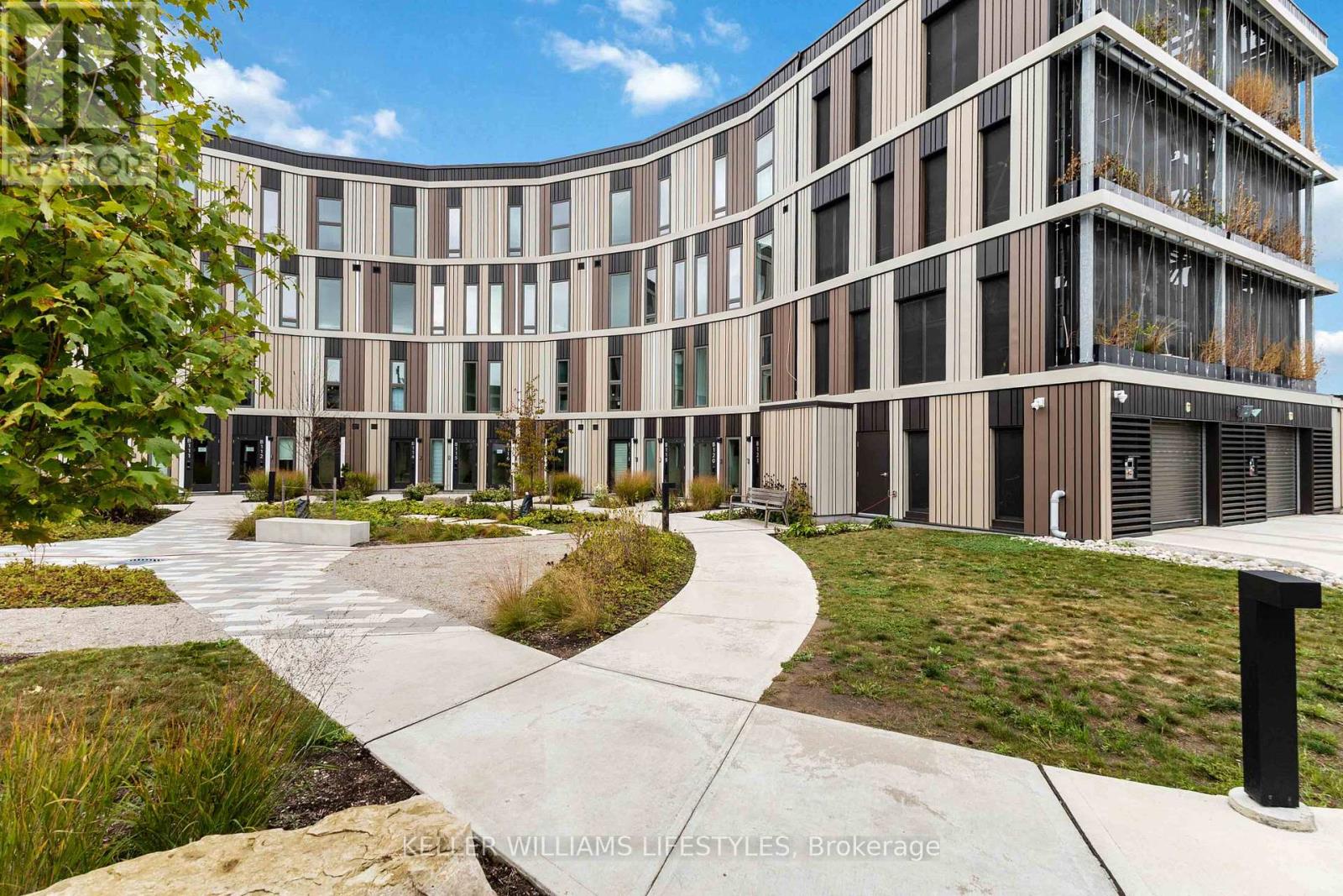 B117 - 2082 Lumen Drive, London South, Ontario  N6K 0L3 - Photo 40 - X12975944