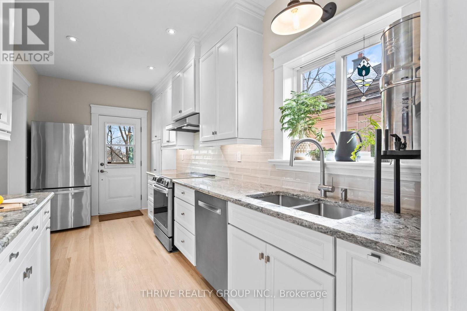 114 Wortley Road, London South (South F), Ontario  N6C 3N8 - Photo 16 - X12975946