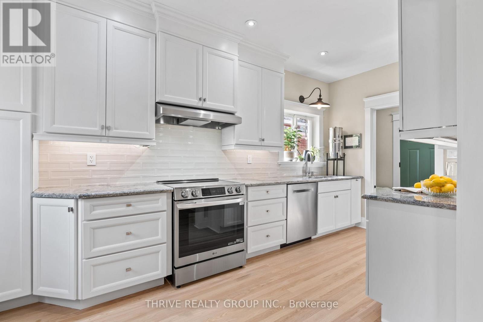 114 Wortley Road, London South (South F), Ontario  N6C 3N8 - Photo 18 - X12975946