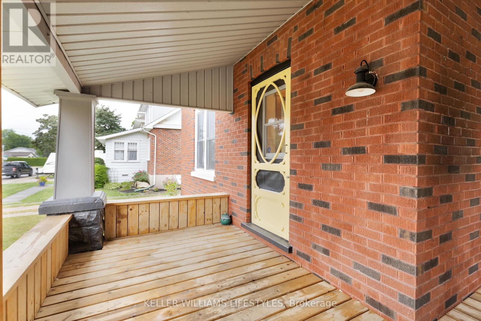 95 John Street E, South Huron, Ontario  N0M 1S0 - Photo 3 - X12975986