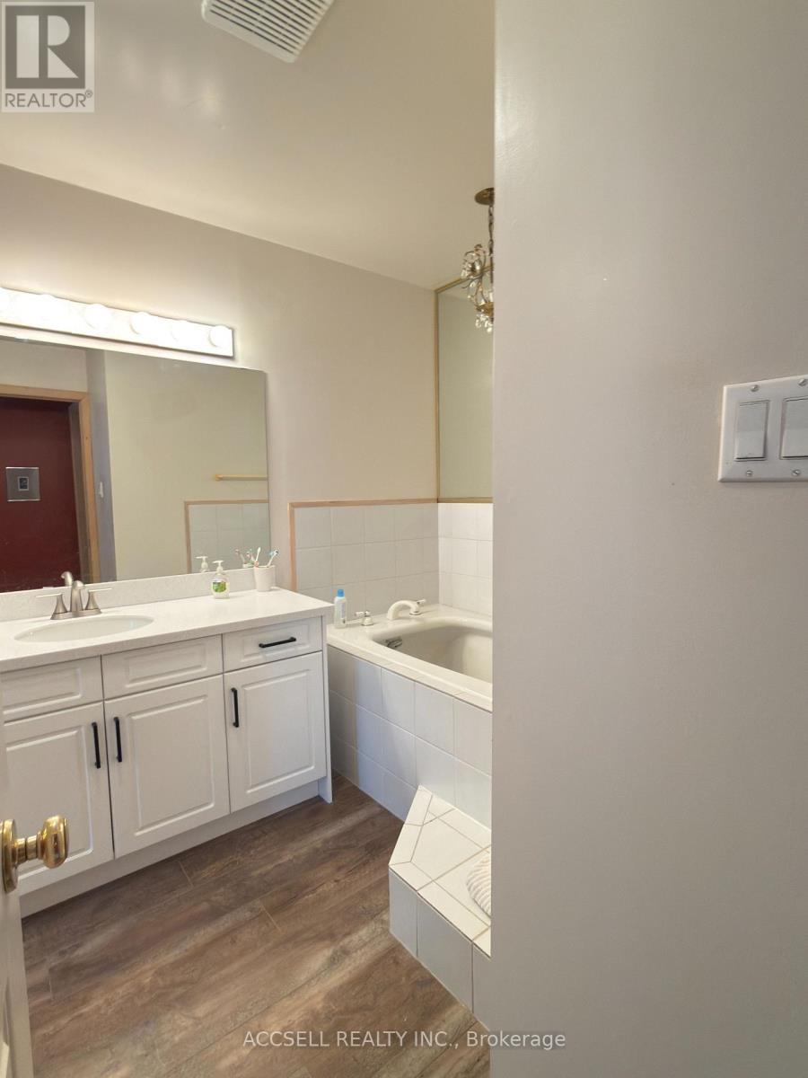 21 - 374 Edith Cavell Boulevard, Central Elgin, Ontario  N5L 1E5 - Photo 25 - X12976024