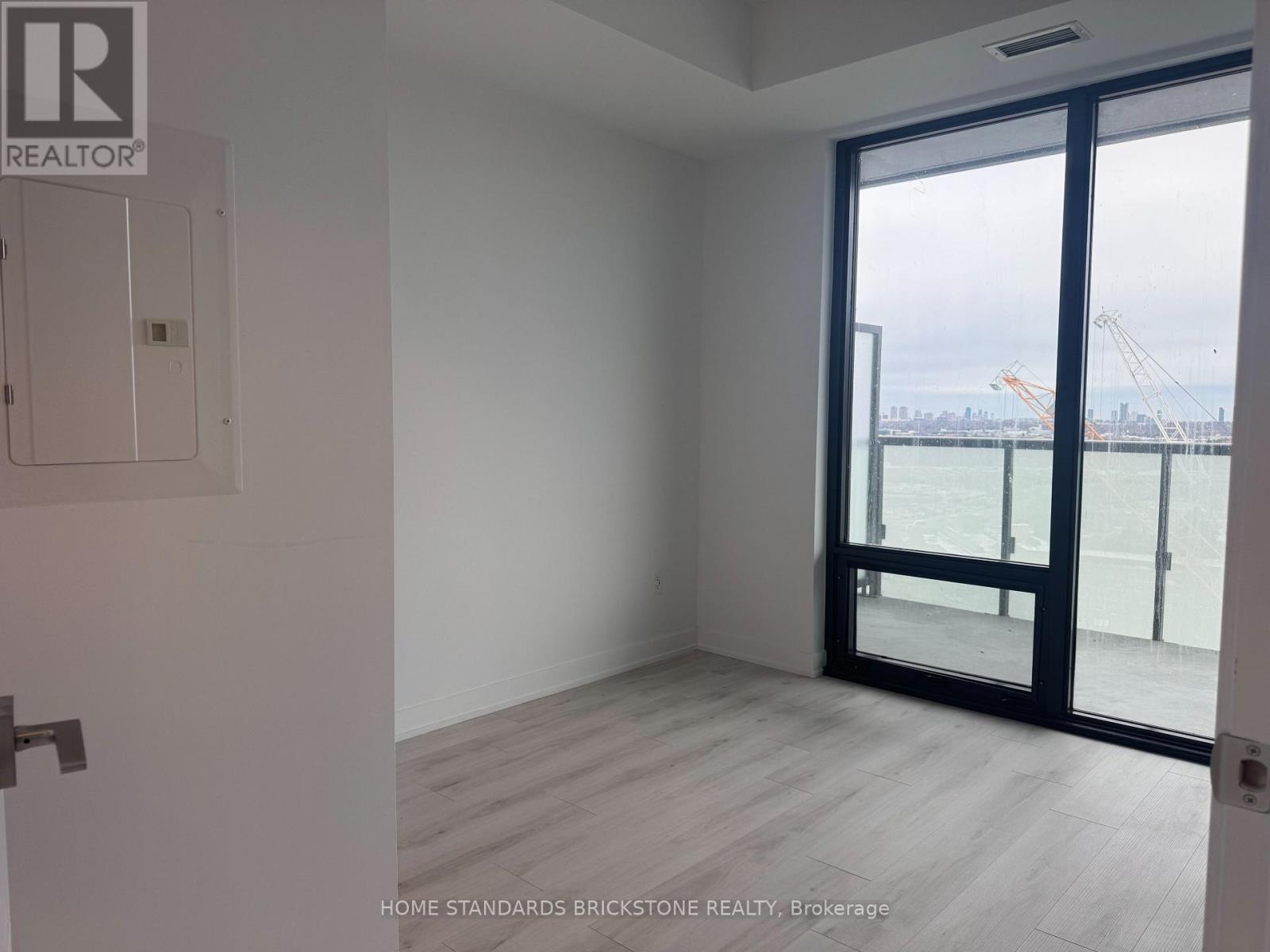 1911 - 29 Green Trail Court, Toronto, Ontario  M2K 0J9 - Photo 5 - C12974060