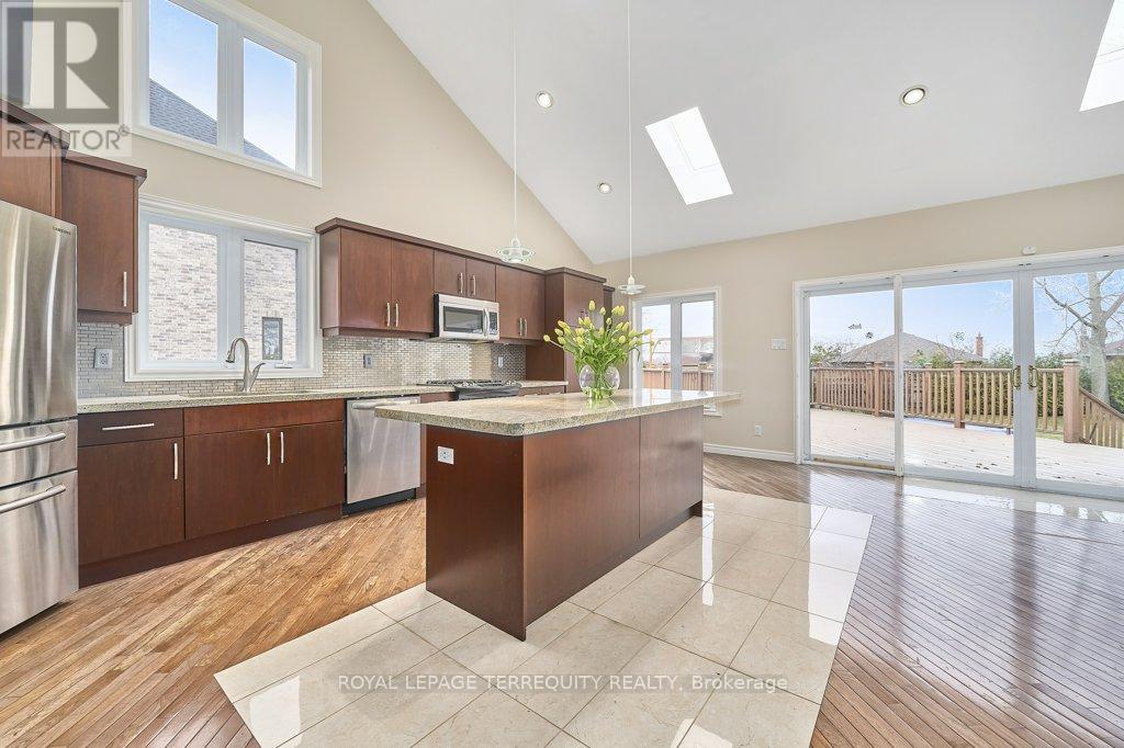 1449 Rosebank Road, Pickering, Ontario  L1V 1P3 - Photo 13 - E12965508