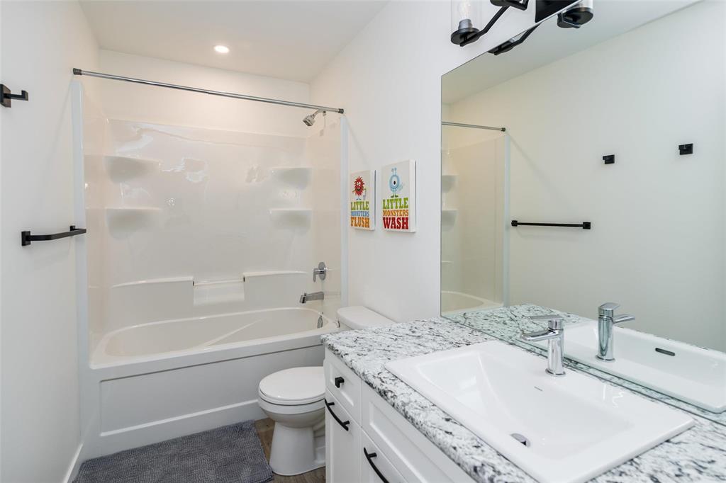 200 Windflower Road, Winnipeg, Manitoba  R3Y 0X7 - Photo 33 - 202606629