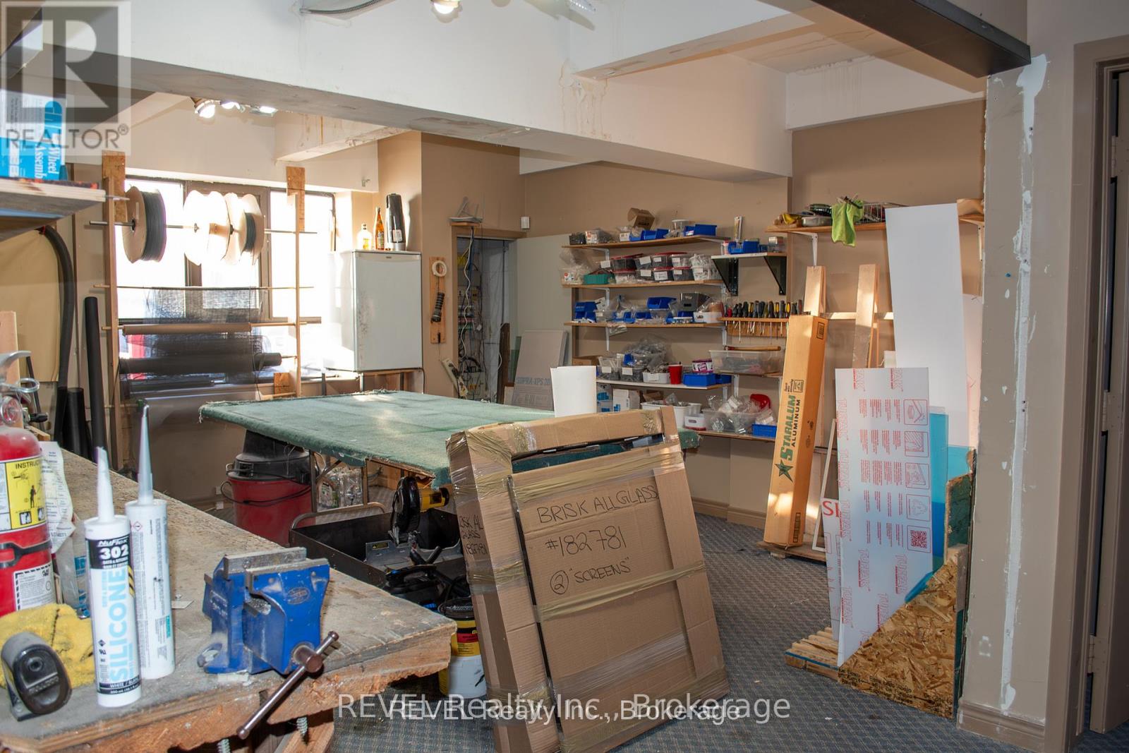 4564 Montrose Road, Niagara Falls, Ontario  L2H 1K2 - Photo 6 - X12881562