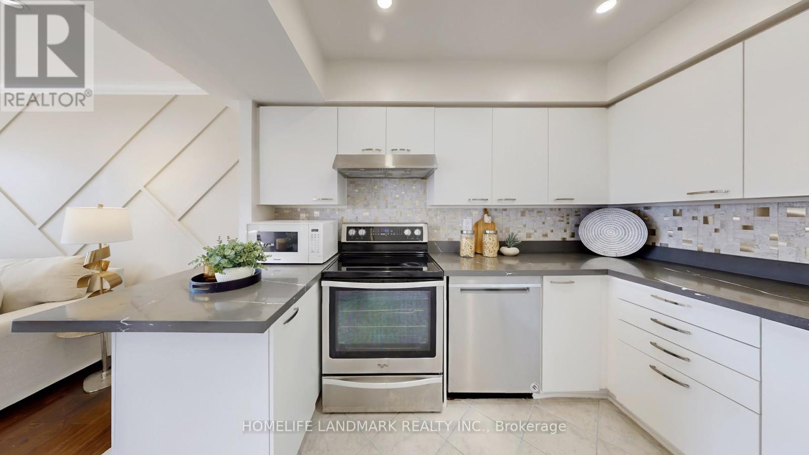 614 - 75 Weldrick Road E, Richmond Hill, Ontario  L4C 0H9 - Photo 16 - N12968796