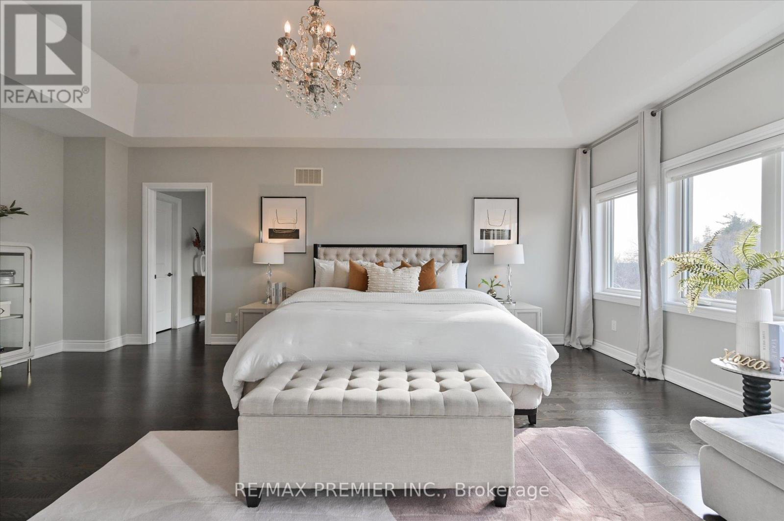 126 Burns Boulevard, King, Ontario  L7B 0M2 - Photo 23 - N12975636