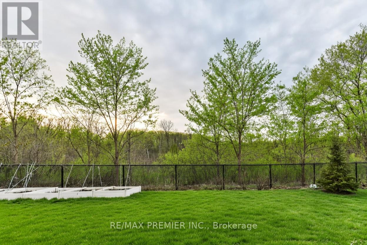 126 Burns Boulevard, King, Ontario  L7B 0M2 - Photo 38 - N12975636