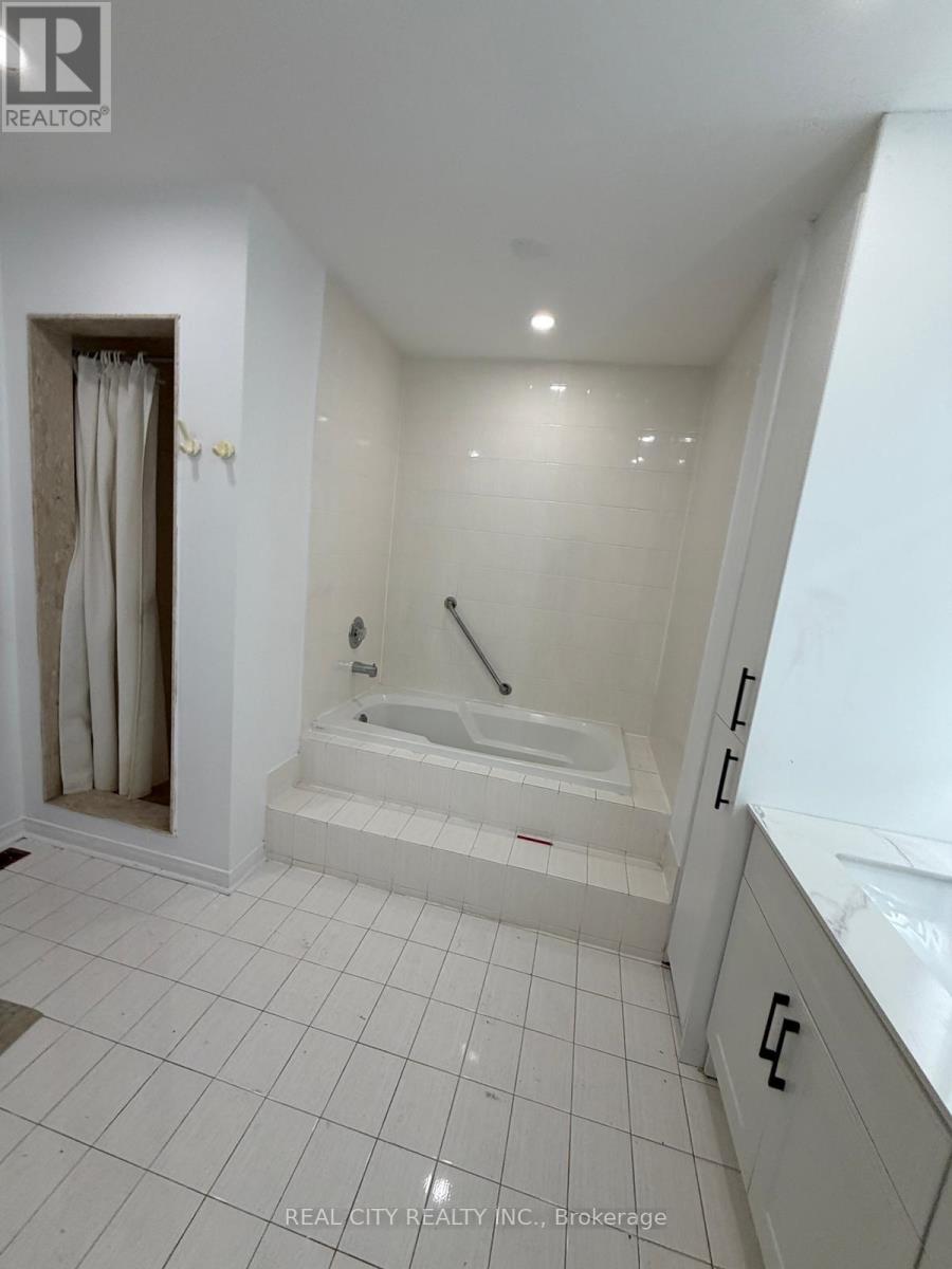 37 Bobcat Street, Brampton, Ontario  L6R 1C8 - Photo 26 - W12937892