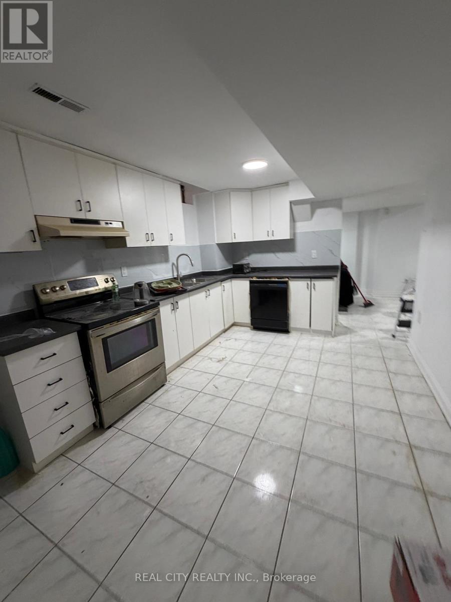 37 Bobcat Street, Brampton, Ontario  L6R 1C8 - Photo 28 - W12937892