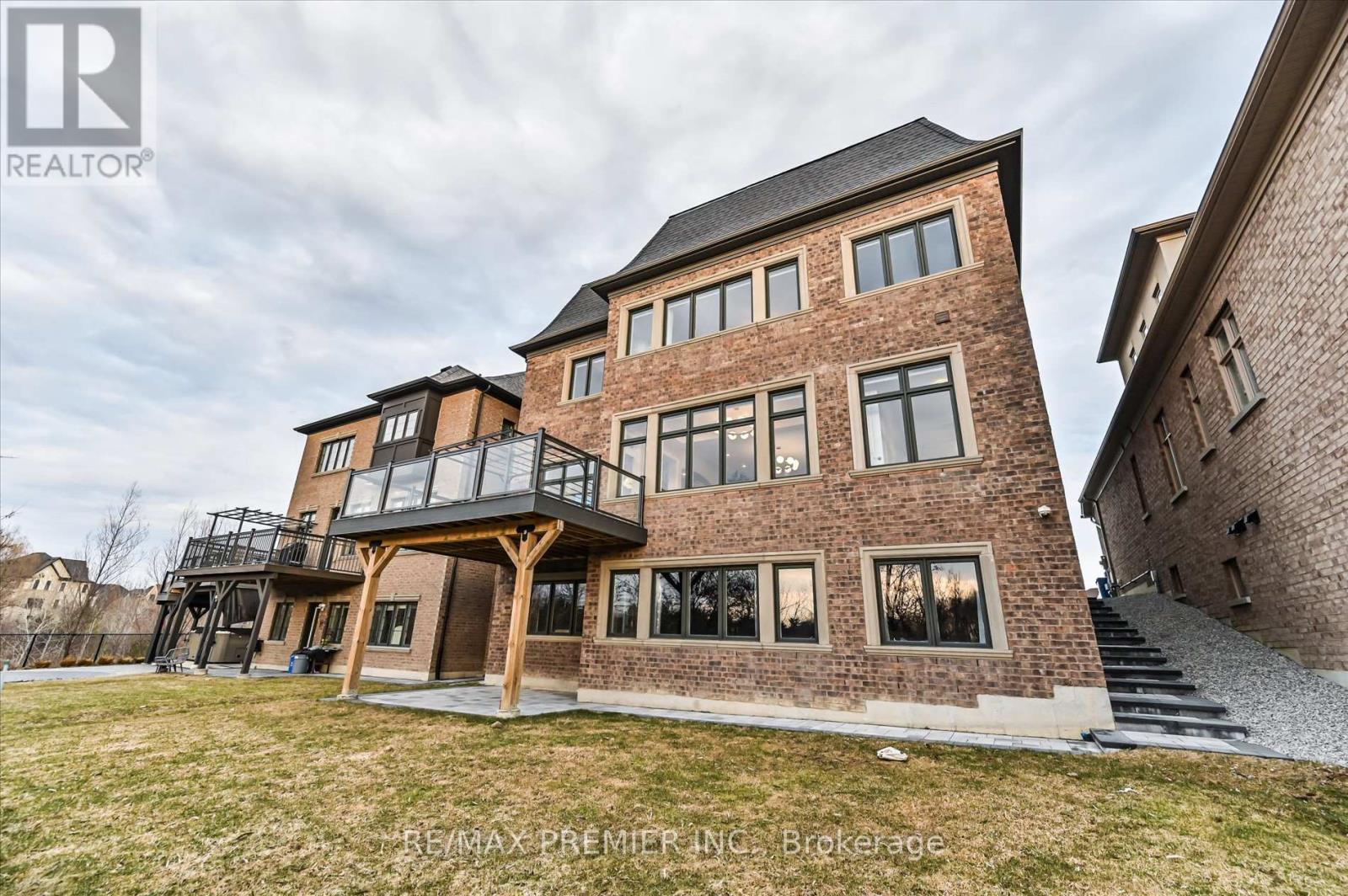 126 Burns Boulevard, King, Ontario  L7B 0M2 - Photo 36 - N12975636