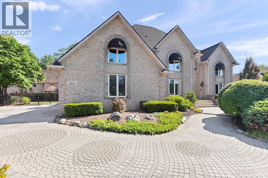 15 Fasan Crescent, Tecumseh, Ontario  N8N 4L1 - Photo 2 - 26007583