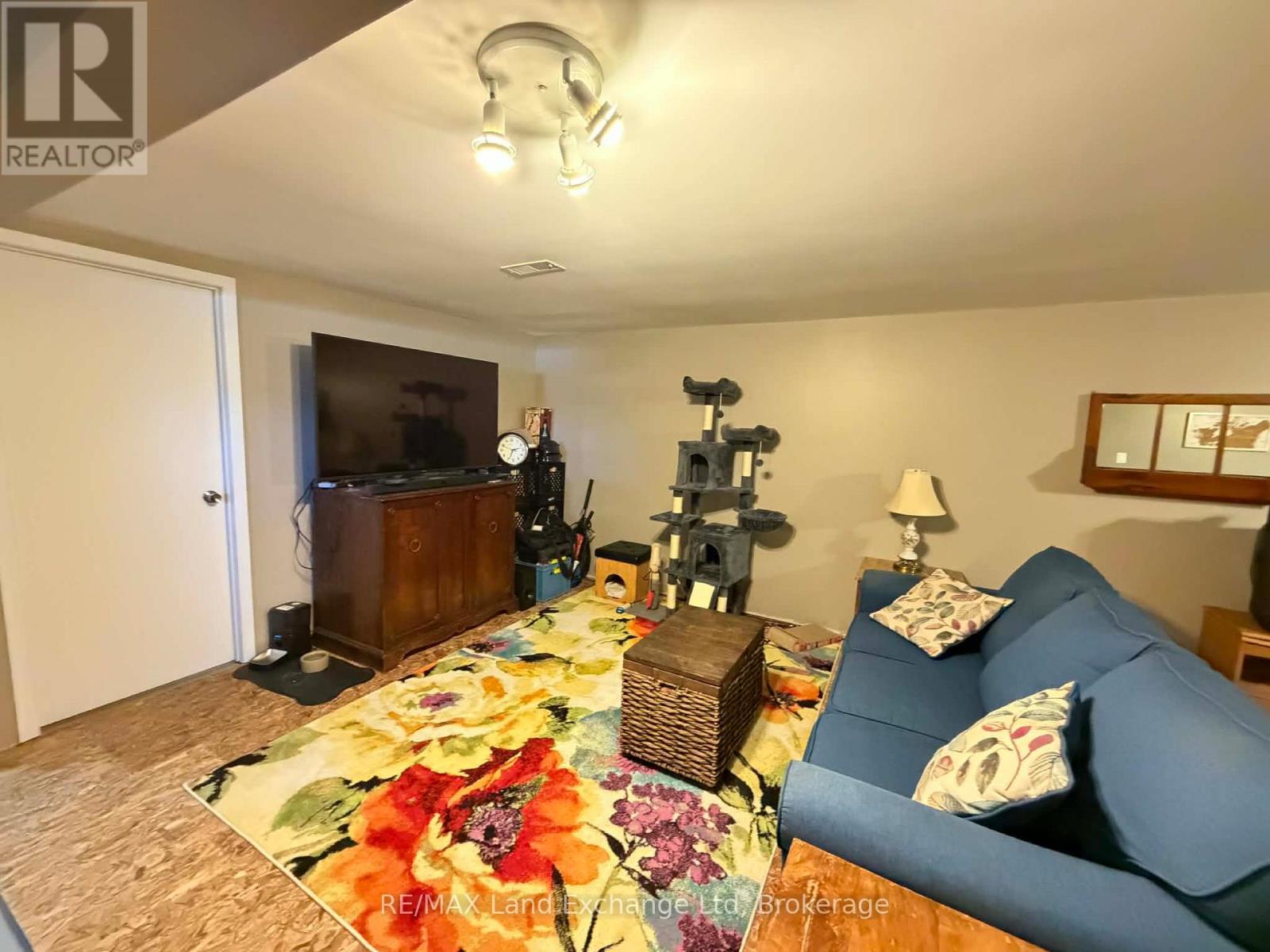 1 Jordan Drive, North Huron (East Wawanosh), Ontario  N0G 1E0 - Photo 12 - X12798528