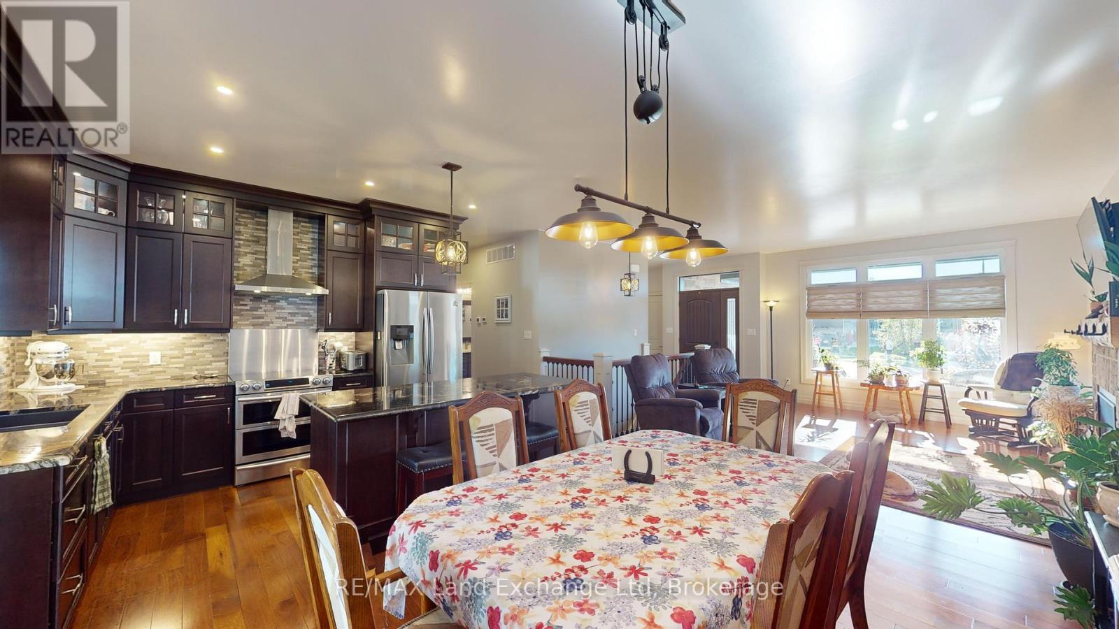 661 Gloria Street, North Huron (Blyth), Ontario  N0M 1H0 - Photo 9 - X12820092