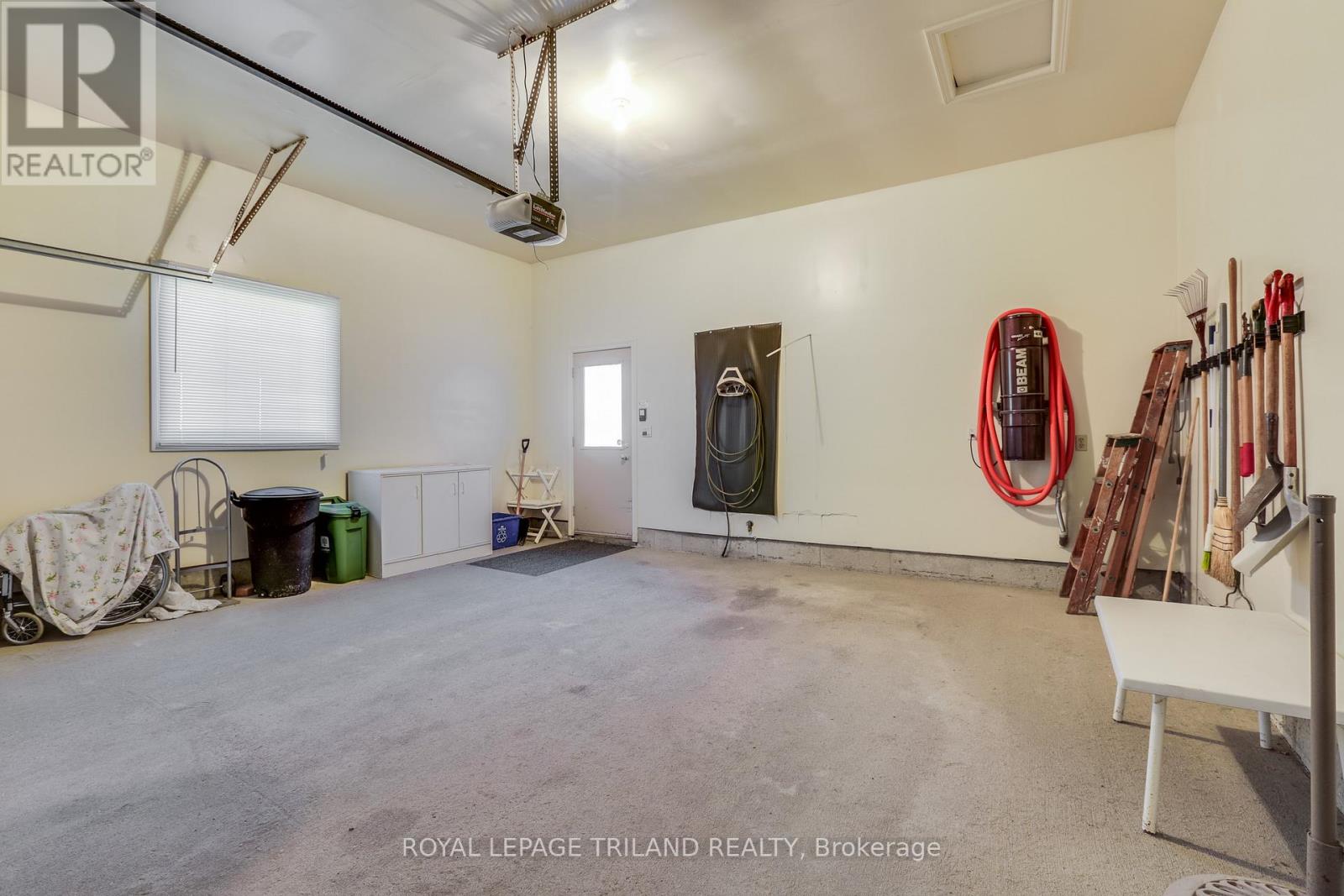 34 - 30 Doon Drive, London North (North G), Ontario  N5X 3P1 - Photo 42 - X12959148