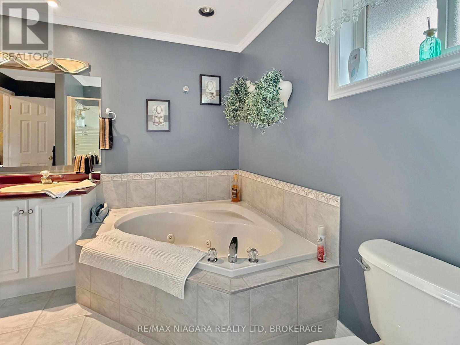 629 Daytona Drive, Fort Erie, Ontario  L2A 4Z5 - Photo 19 - X12880814