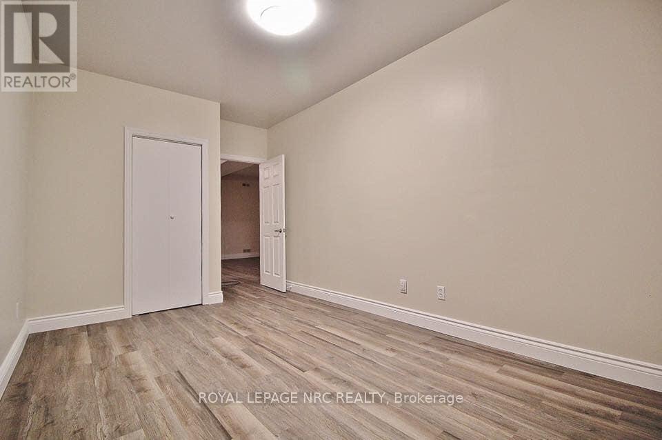 608 King Street, Port Colborne, Ontario  L3K 4H7 - Photo 11 - X12965704