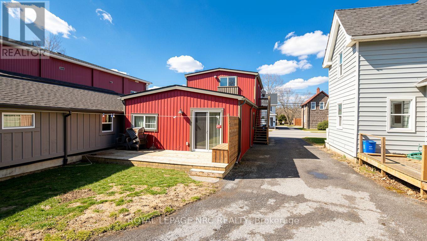 608 King Street, Port Colborne, Ontario  L3K 4H7 - Photo 15 - X12965704