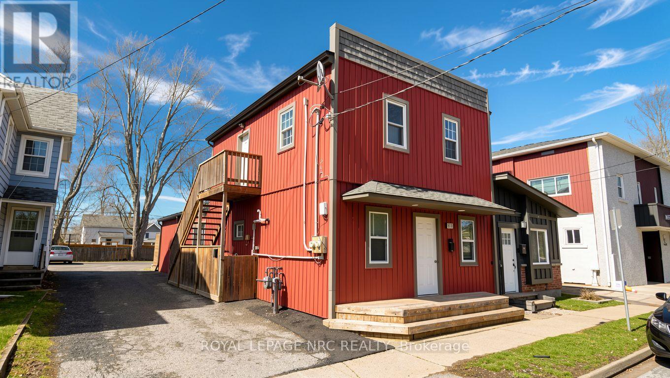 608 King Street, Port Colborne, Ontario  L3K 4H7 - Photo 2 - X12965704