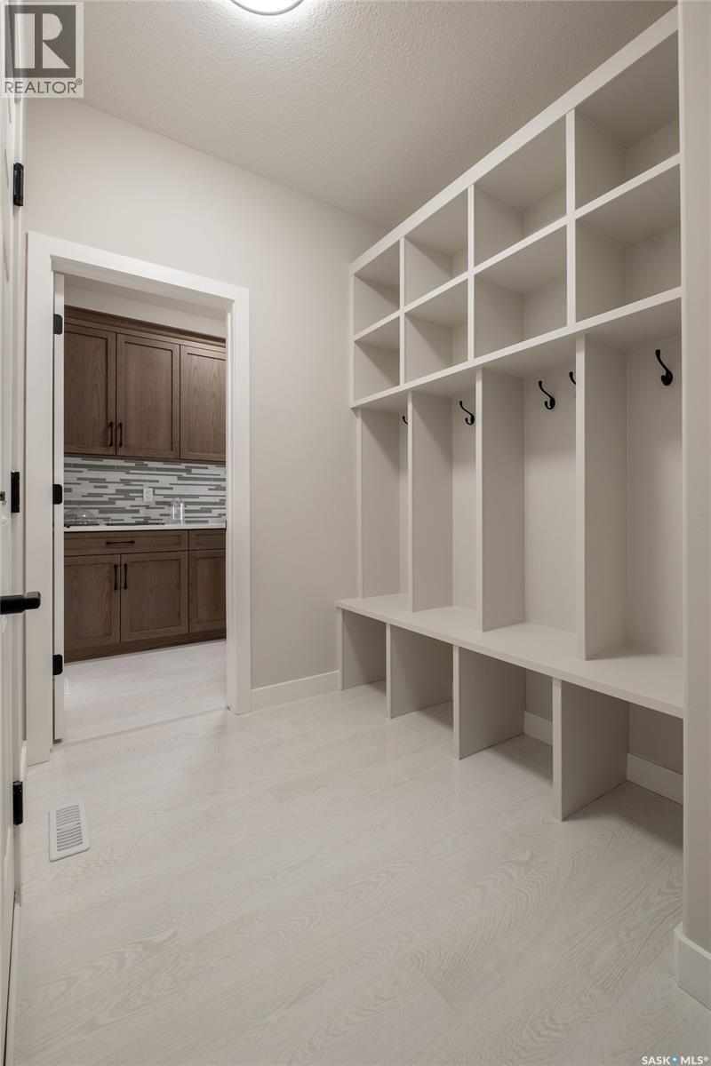 3748 Gee Crescent, Regina, Saskatchewan  S4V 3P1 - Photo 6 - SK032446