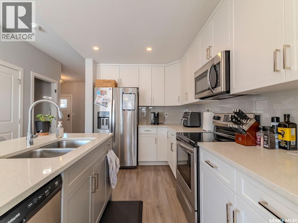 114 Germain Court, Saskatoon, Saskatchewan  S7W 0Y3 - Photo 9 - SK032437