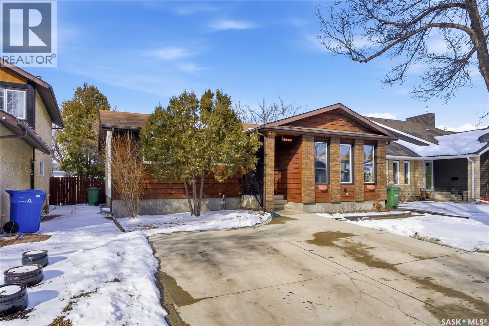 2815 Kutarna Crescent, Regina, Saskatchewan  S4V 0S9 - Photo 2 - SK032403