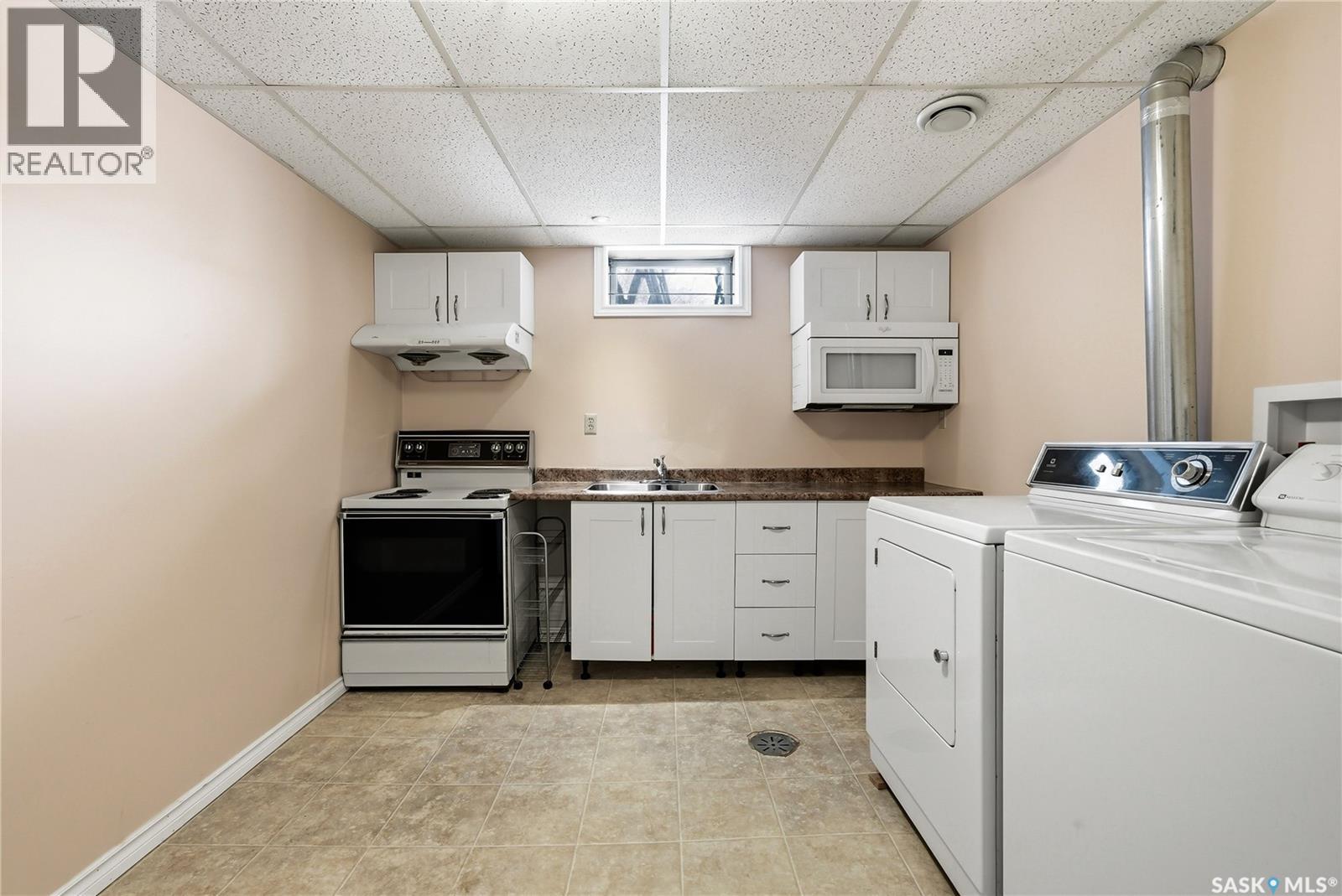 2815 Kutarna Crescent, Regina, Saskatchewan  S4V 0S9 - Photo 31 - SK032403