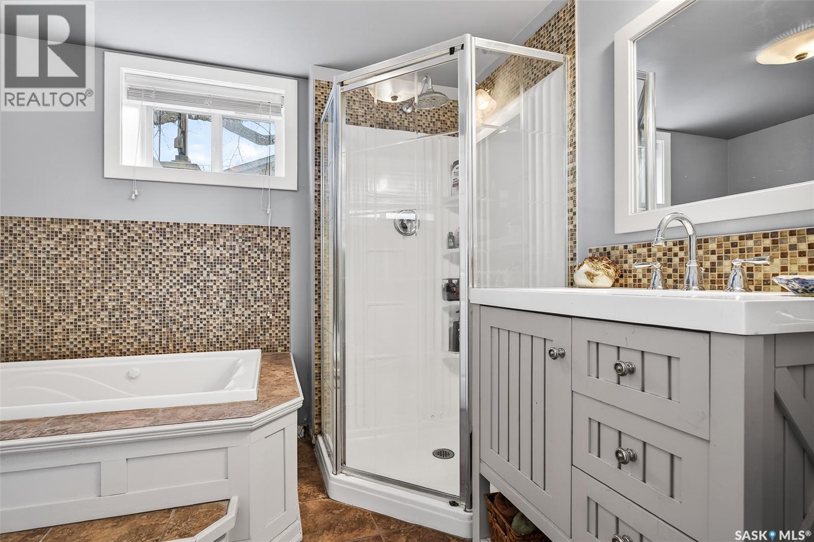 1108 Grafton Avenue, Moose Jaw, Saskatchewan  S6H 3S5 - Photo 34 - SK032389