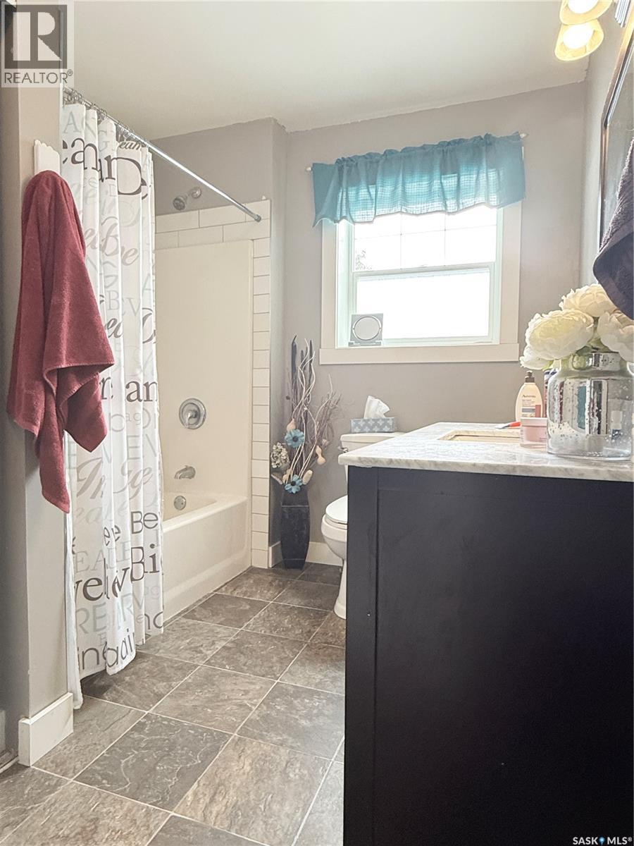 326 5th Avenue W, Melville, Saskatchewan  S0A 2P0 - Photo 11 - SK032353