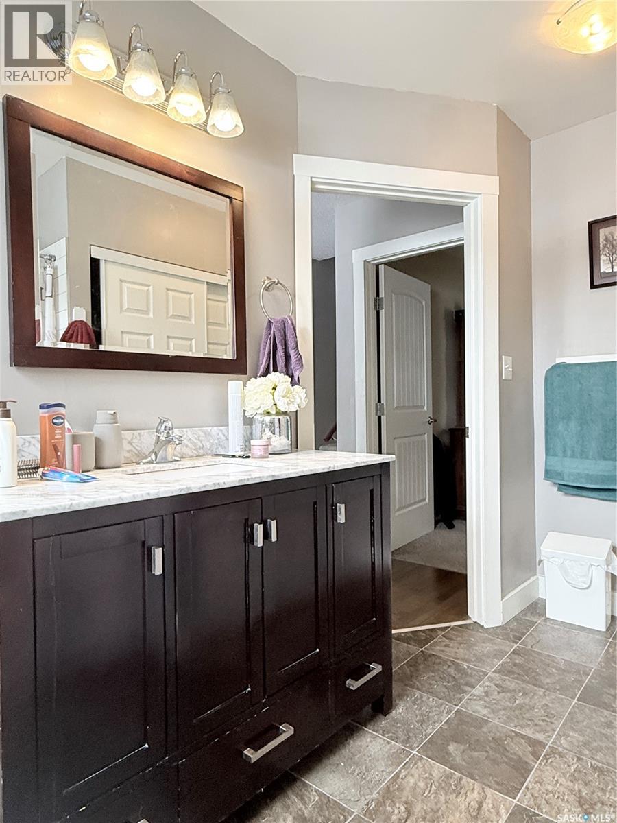 326 5th Avenue W, Melville, Saskatchewan  S0A 2P0 - Photo 12 - SK032353