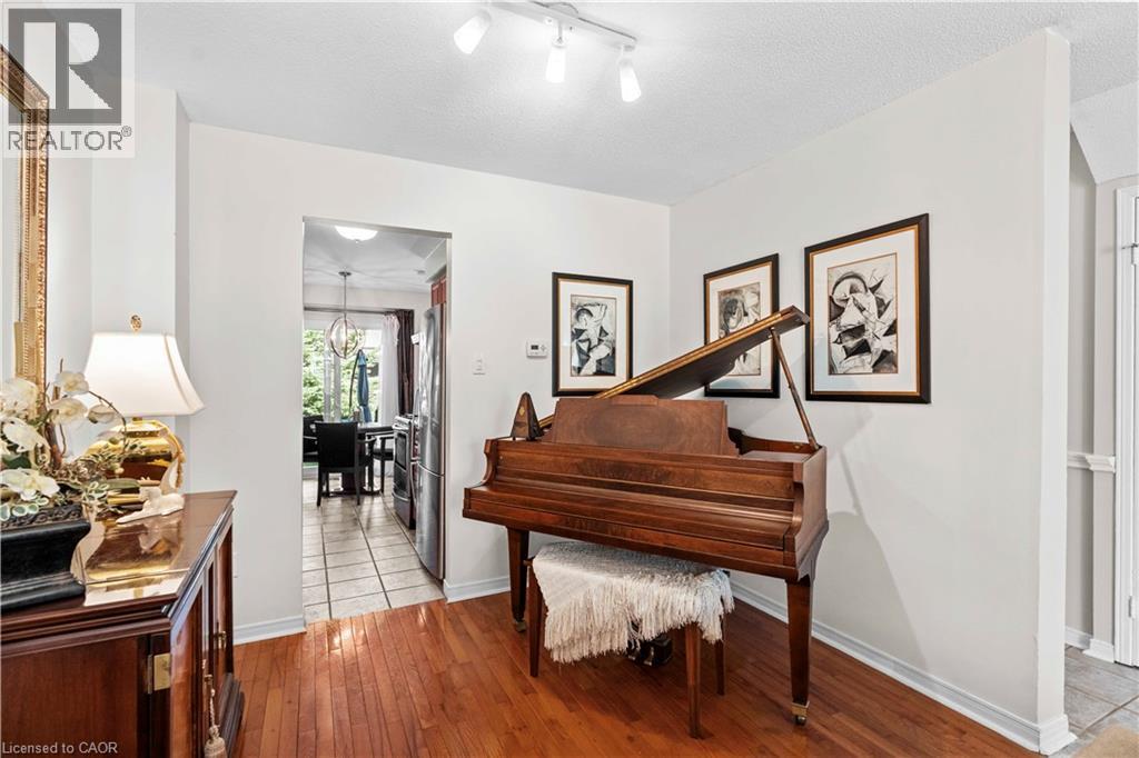 2272 Mowat Avenue Unit# 56, Oakville, Ontario  L6H 5L8 - Photo 5 - 40803205