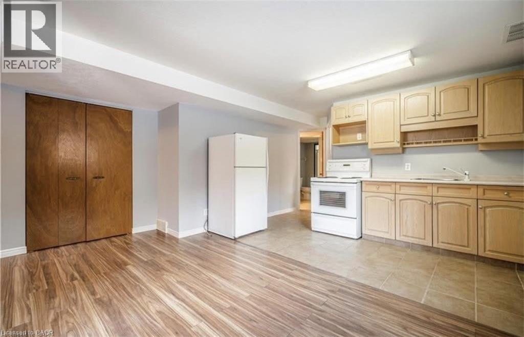 87(A) Tamvale Crescent, Kitchener, Ontario  N2E 3K8 - Photo 4 - 40819128