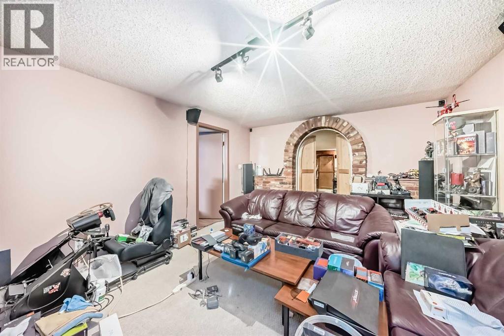 844 Lake Ontario Drive Se, Calgary, Alberta  T2J 3K1 - Photo 37 - A2286791