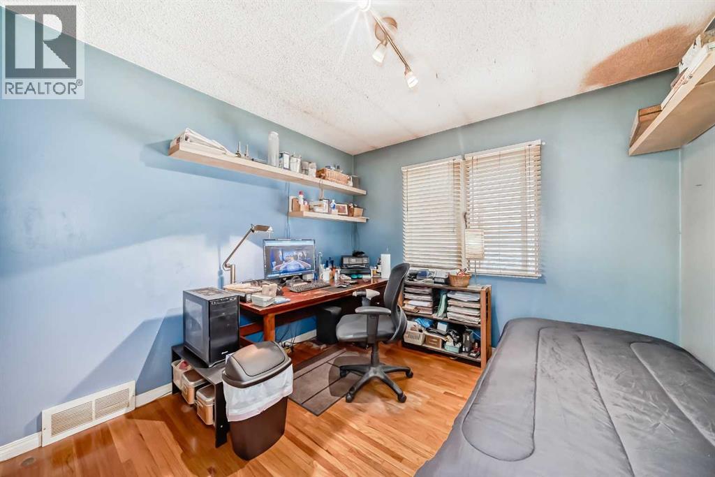 844 Lake Ontario Drive Se, Calgary, Alberta  T2J 3K1 - Photo 24 - A2286791