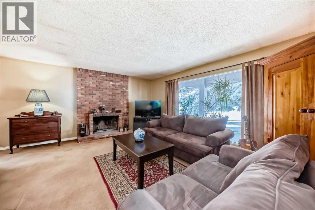 844 Lake Ontario Drive Se, Calgary, Alberta  T2J 3K1 - Photo 6 - A2286791