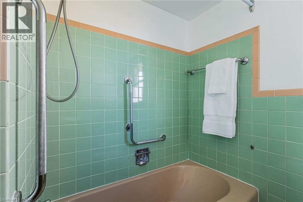 14 Pleasant Avenue, Stoney Creek, Ontario  L8G 2L2 - Photo 22 - 40817962