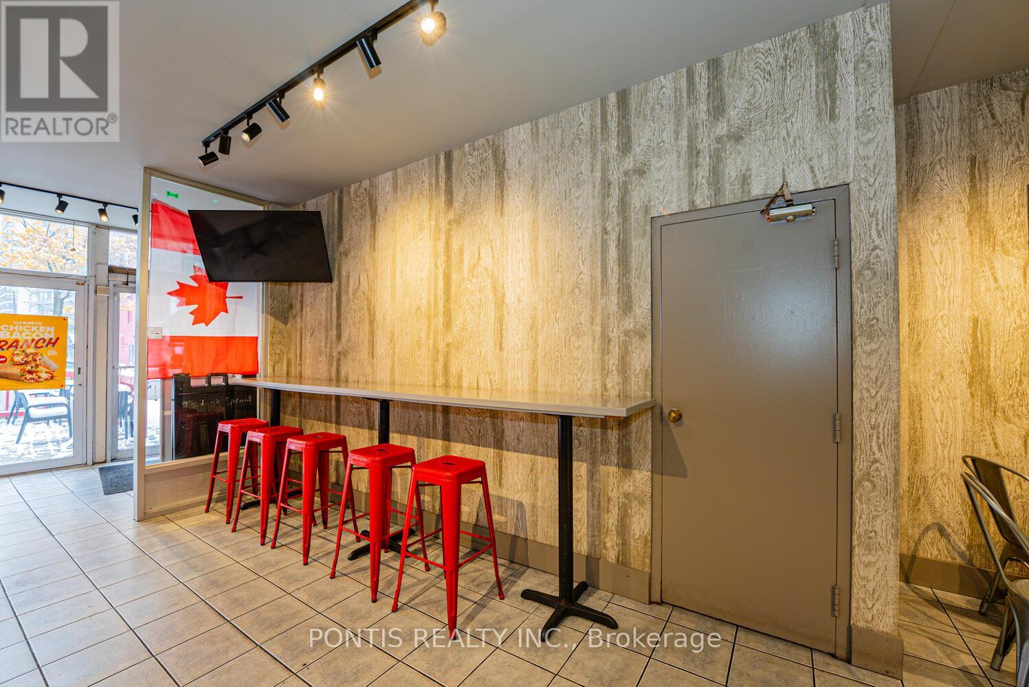 4918 Yonge Street, Toronto (Lansing-Westgate), Ontario  M2N 5N5 - Photo 10 - C12975874