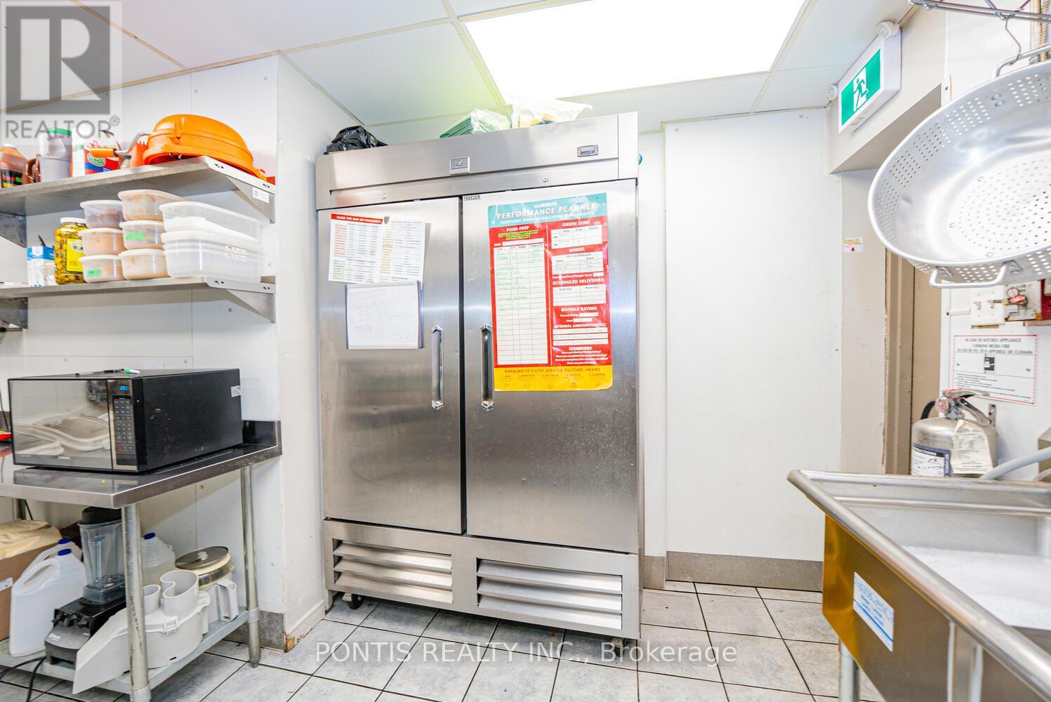 4918 Yonge Street, Toronto (Lansing-Westgate), Ontario  M2N 5N5 - Photo 28 - C12975874