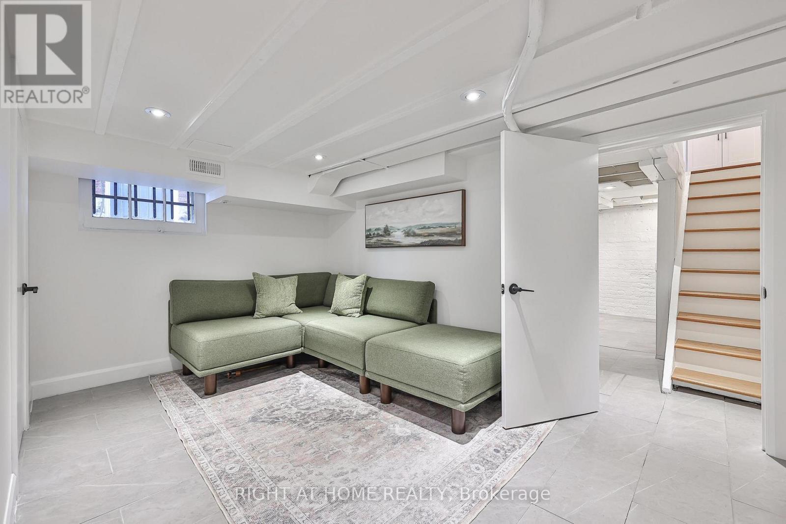 568 Hillsdale Avenue E, Toronto, Ontario  M4S 1V2 - Photo 22 - C12975894