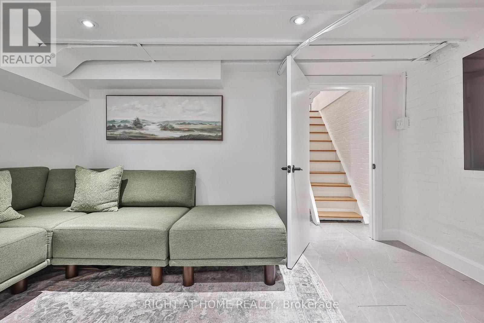 568 Hillsdale Avenue E, Toronto, Ontario  M4S 1V2 - Photo 23 - C12975894