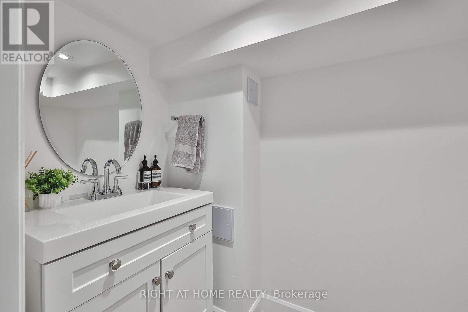 568 Hillsdale Avenue E, Toronto, Ontario  M4S 1V2 - Photo 24 - C12975894