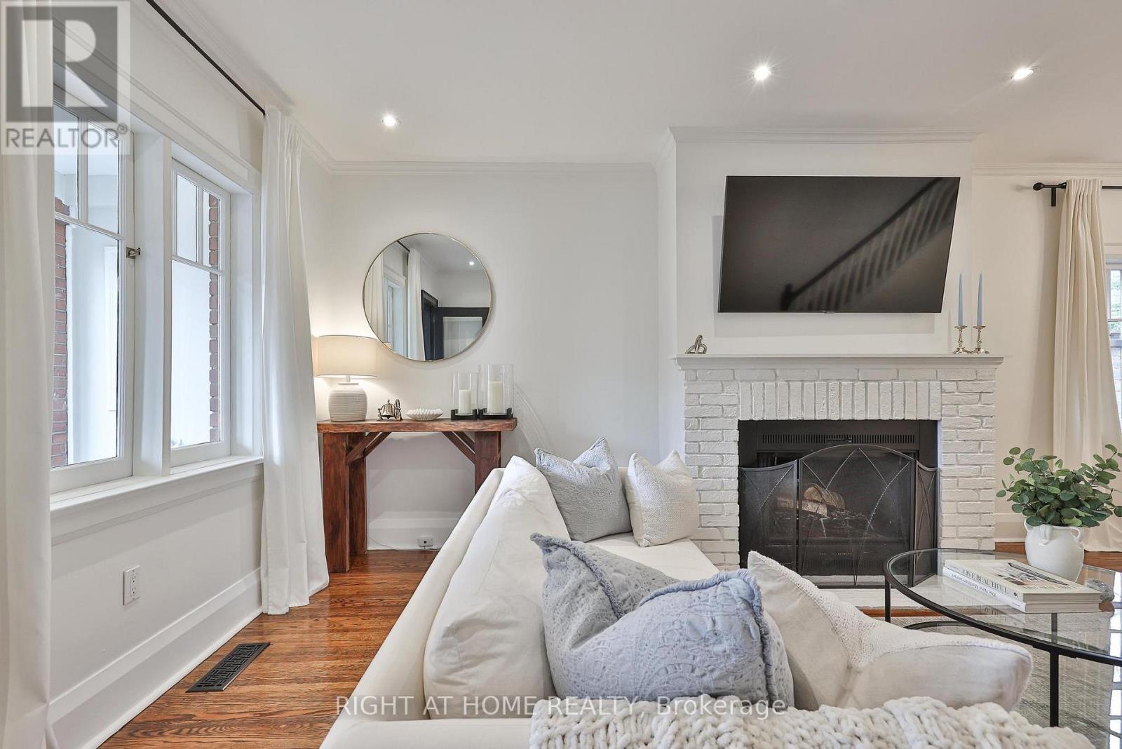 568 Hillsdale Avenue E, Toronto, Ontario  M4S 1V2 - Photo 6 - C12975894