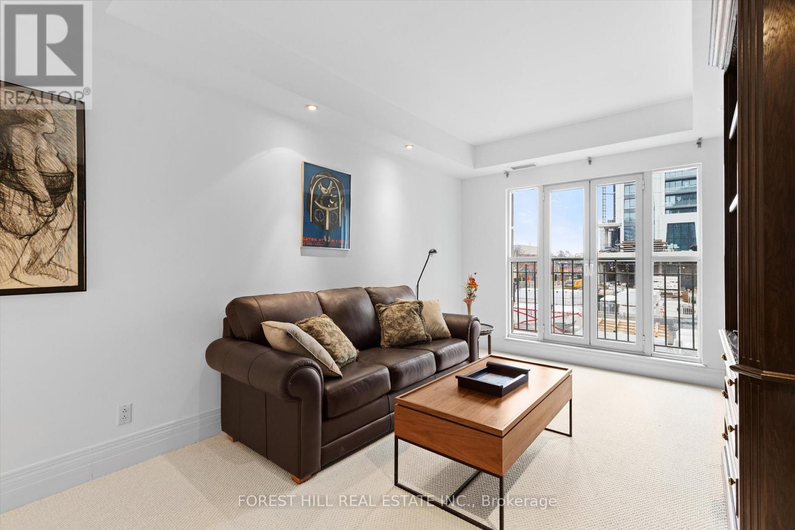 108 - 33 DELISLE AVENUE Toronto (Yonge-St. Clair), ON M4V 3C7