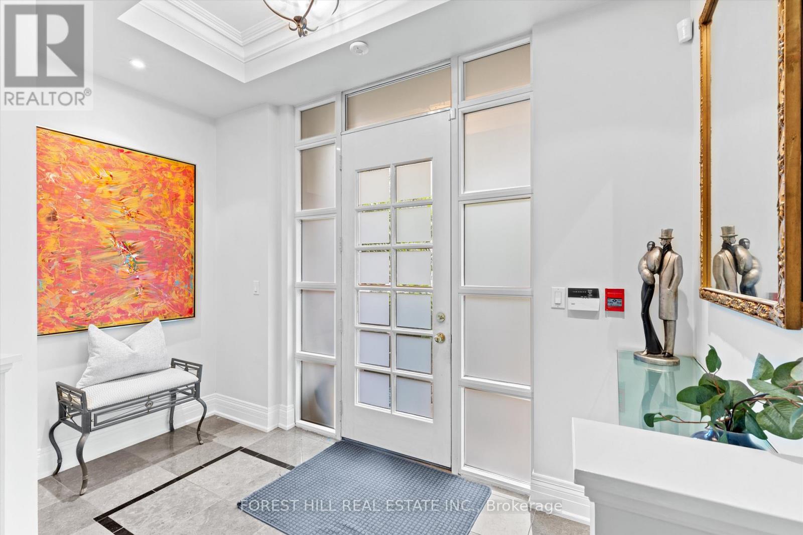 108 - 33 DELISLE AVENUE Toronto (Yonge-St. Clair), ON M4V 3C7