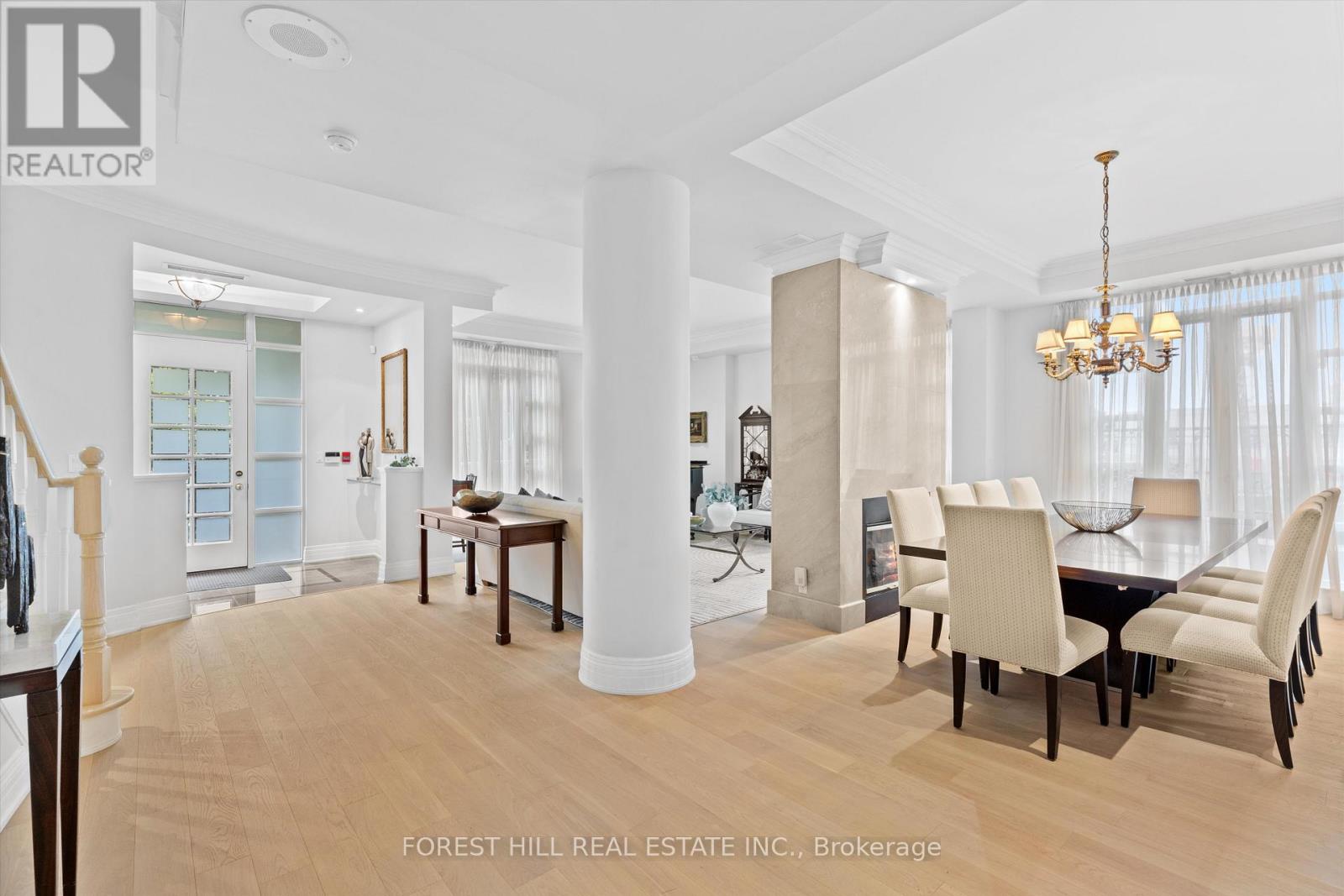 108 - 33 DELISLE AVENUE Toronto (Yonge-St. Clair), ON M4V 3C7