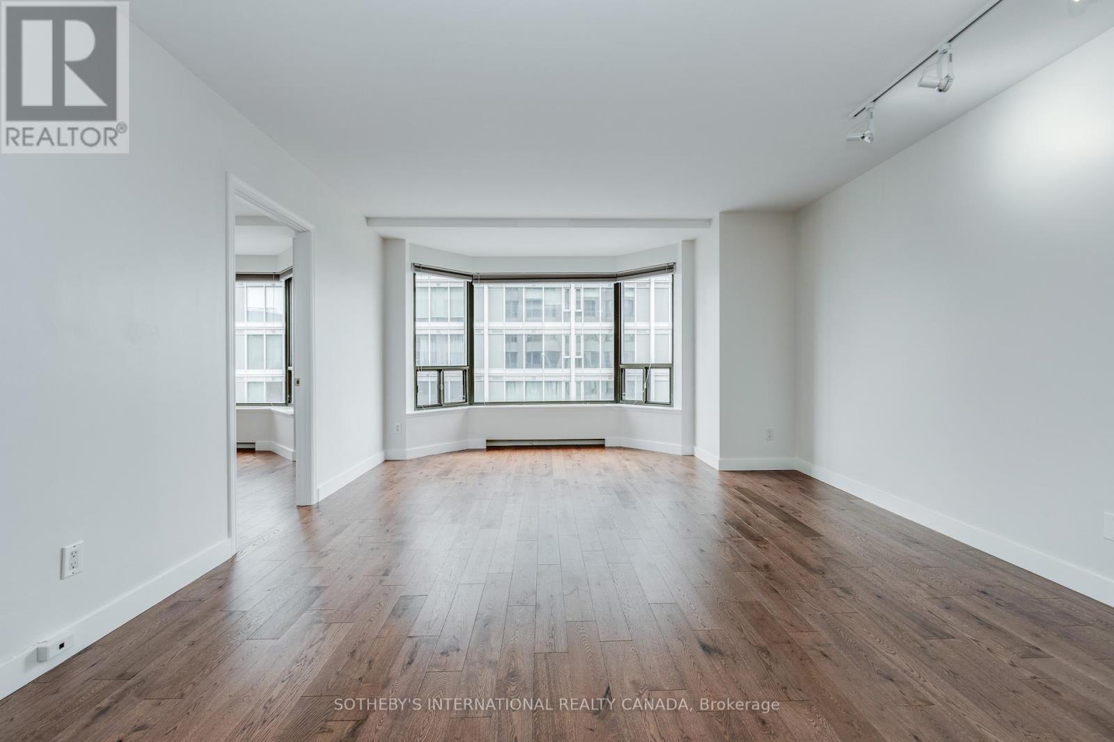 1502 - 175 Cumberland Street, Toronto (Annex), Ontario  M5R 3M9 - Photo 11 - C12975926