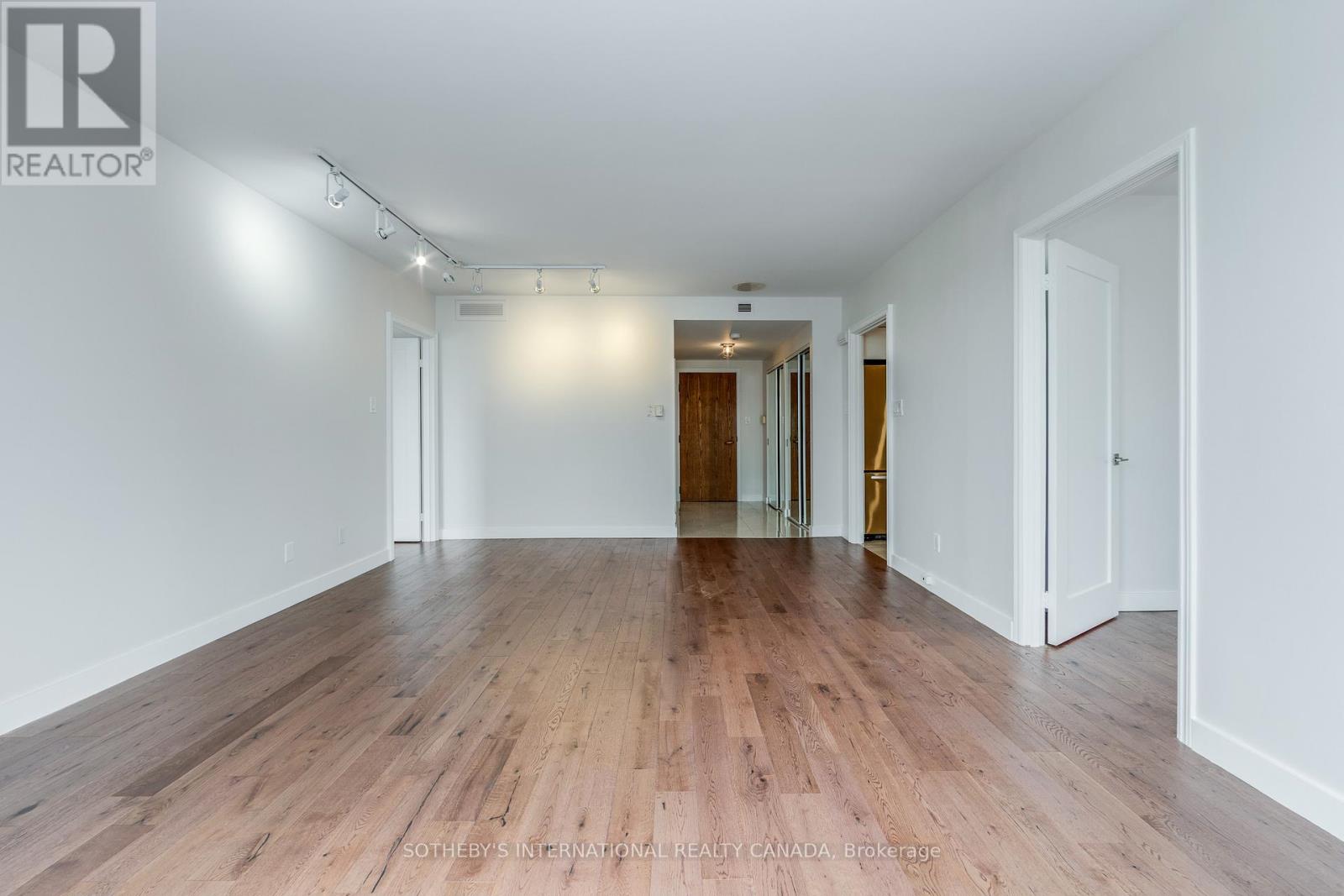 1502 - 175 Cumberland Street, Toronto (Annex), Ontario  M5R 3M9 - Photo 12 - C12975926